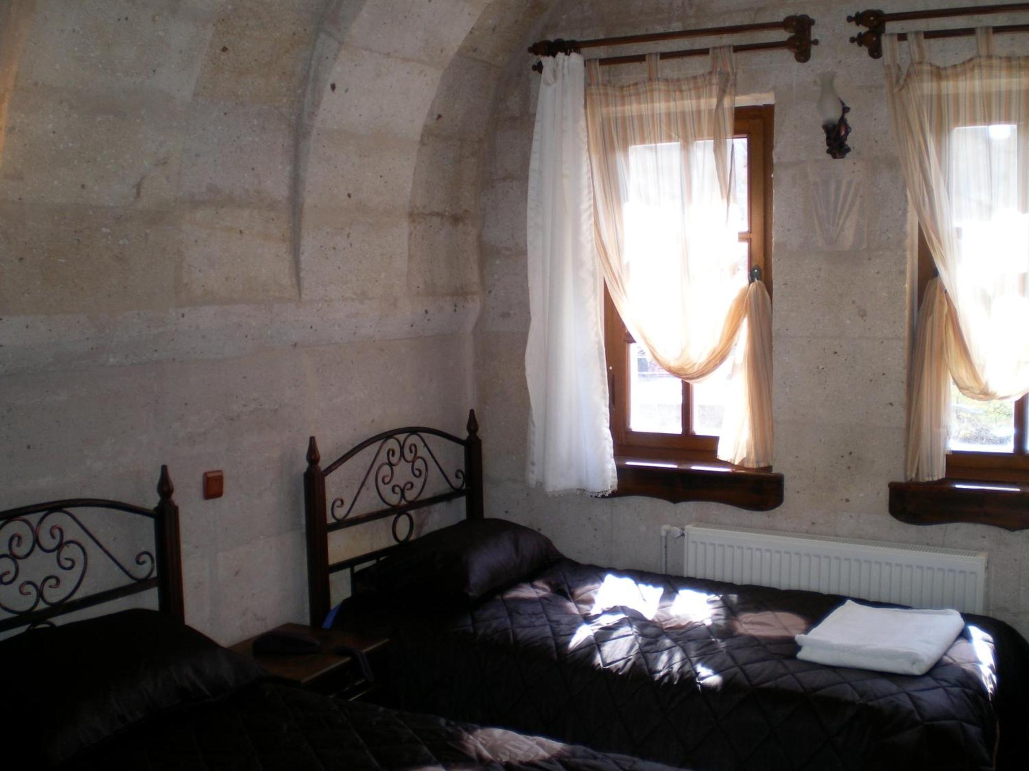 Nature Park Cave Hotel Гореме Экстерьер фото